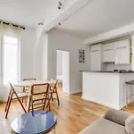 Pick A Flat\'S Apartment In Saint Germain - Rue De Buci