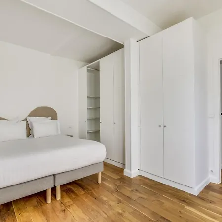 Pick A Flat's In Saint Germain - Rue De Buci